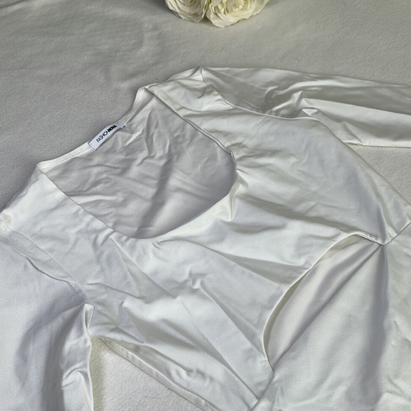 FASHION NOVA WHITE LONG SLEEVE BODYCON DRESS SIZE XS/SMALL - Picture 3 of 3